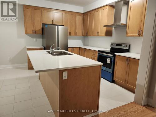 825 Knights Lane, Woodstock, ON - Indoor Photo Showing Kitchen With Double Sink