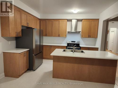 825 Knights Lane, Woodstock, ON - Indoor Photo Showing Kitchen With Double Sink