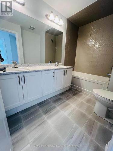 825 Knights Lane, Woodstock, ON - Indoor Photo Showing Bathroom