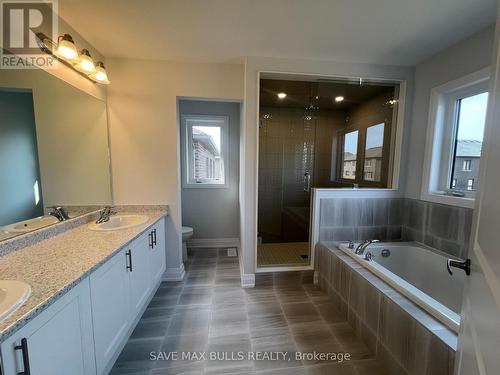 825 Knights Lane, Woodstock, ON - Indoor Photo Showing Bathroom