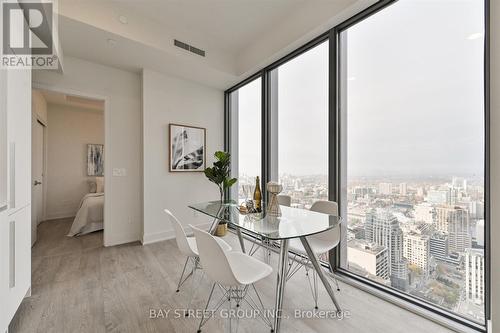 4902 - 8 Cumberland Street, Toronto, ON - Indoor Photo Showing Dining Room