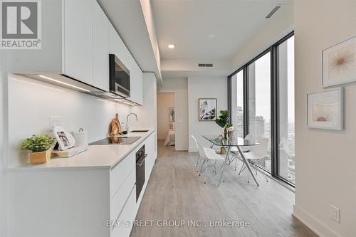 4902 - 8 Cumberland Street, Toronto, ON - Indoor Photo Showing Kitchen