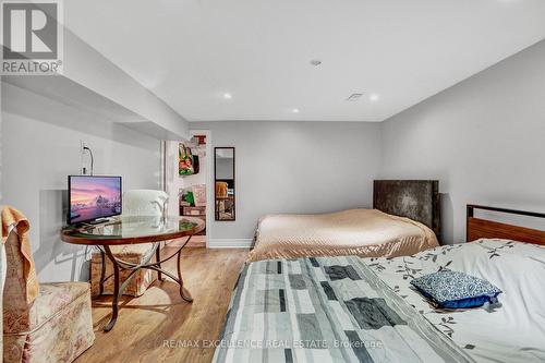 70 Gainsborough Road, Hamilton, ON - Indoor Photo Showing Bedroom