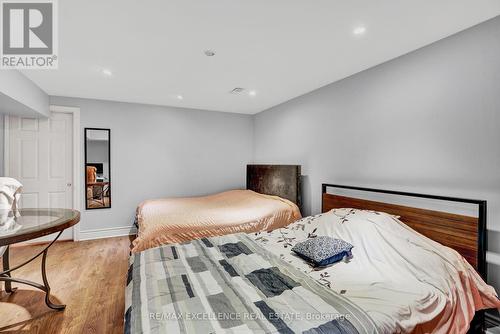 70 Gainsborough Road, Hamilton, ON - Indoor Photo Showing Bedroom