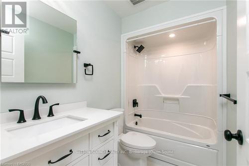 318743 Grey Road 1 Road, Georgian Bluffs, ON - Indoor Photo Showing Bathroom