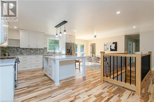 318743 Grey Road 1 Road, Georgian Bluffs, ON - Indoor Photo Showing Kitchen With Upgraded Kitchen