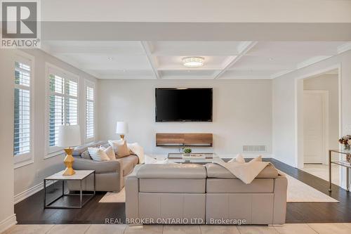 1189 Sienna Street, Mississauga, ON - Indoor Photo Showing Living Room