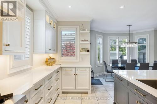 1189 Sienna Street, Mississauga, ON - Indoor Photo Showing Kitchen