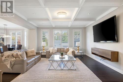 1189 Sienna Street, Mississauga, ON - Indoor Photo Showing Living Room