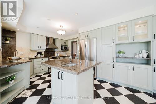 7 Conistan Road, Markham, ON - Indoor Photo Showing Kitchen With Stainless Steel Kitchen With Upgraded Kitchen