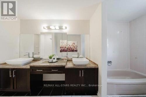 7 Conistan Road, Markham, ON - Indoor Photo Showing Bathroom