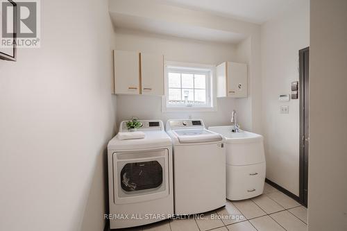 7 Conistan Road, Markham, ON - Indoor Photo Showing Laundry Room