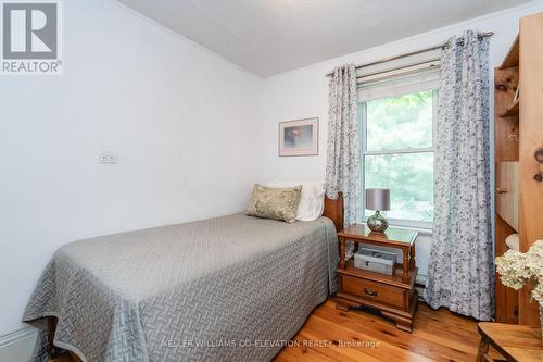 19 Fox Street, Penetanguishene, ON - Indoor Photo Showing Bedroom