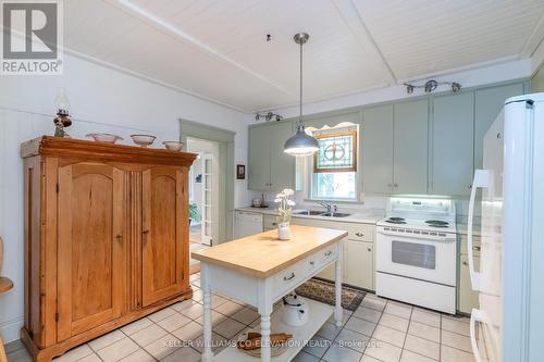 19 Fox Street, Penetanguishene, ON - Indoor Photo Showing Kitchen With Double Sink