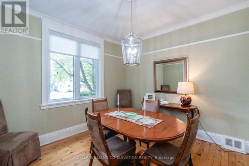 19 Fox Street, Penetanguishene, ON - Indoor Photo Showing Dining Room