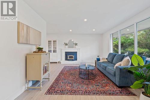 10759 Sunset Road, Southwold (Talbotville), ON - Indoor Photo Showing Living Room With Fireplace