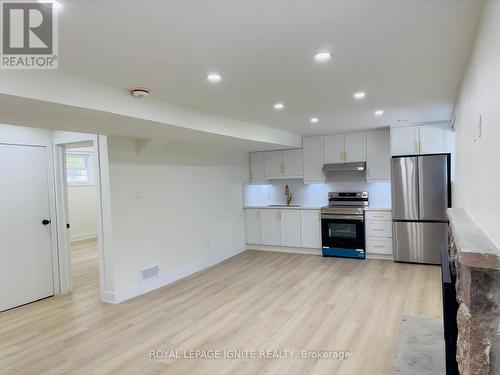 Bsmt - 14 Captain Rolph Boulevard, Markham, ON - Indoor Photo Showing Kitchen