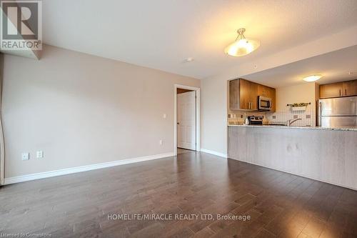 413 - 50 Bryan Court, Kitchener, ON - Indoor Photo Showing Kitchen