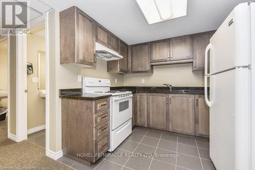 413 - 50 Bryan Court, Kitchener, ON - Indoor Photo Showing Kitchen