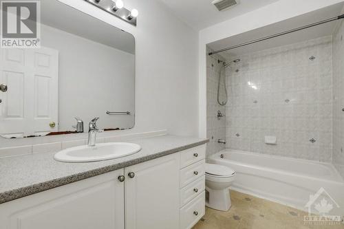 Second Floor Main Bathroom - 3364 Mccarthy Road, Ottawa, ON - Indoor Photo Showing Bathroom