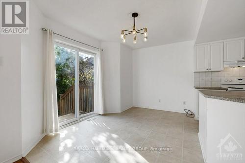 3364 Mccarthy Road, Ottawa, ON - Indoor Photo Showing Kitchen