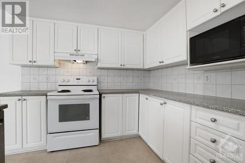 Kitchen - 3364 Mccarthy Road, Ottawa, ON - Indoor Photo Showing Kitchen