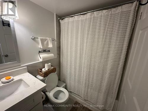 1209 - 100 Wingarden Court, Toronto, ON - Indoor Photo Showing Bathroom