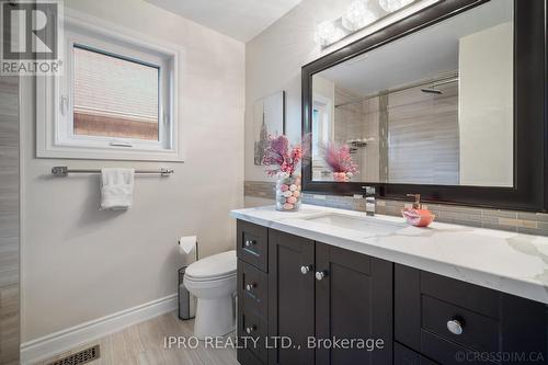 120 Belvia Drive, Vaughan, ON - Indoor Photo Showing Bathroom