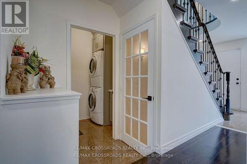 47 Rush Road, Aurora, ON - Indoor Photo Showing Laundry Room