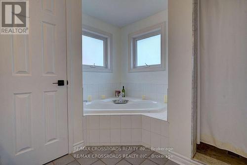 47 Rush Road, Aurora, ON - Indoor Photo Showing Bathroom