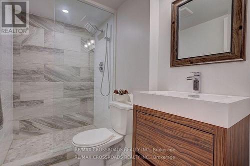 47 Rush Road, Aurora, ON - Indoor Photo Showing Bathroom