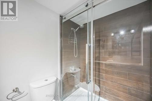 209 - 10 Markbrook Lane, Toronto, ON - Indoor Photo Showing Bathroom