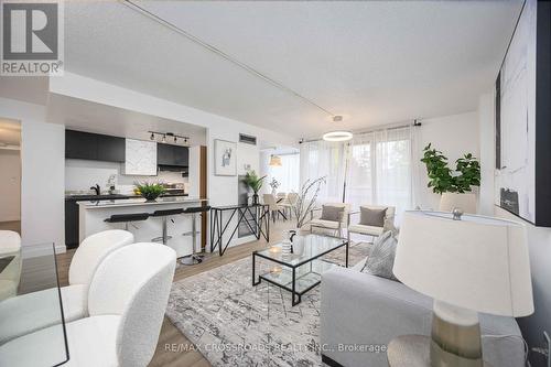 209 - 10 Markbrook Lane, Toronto, ON - Indoor Photo Showing Living Room