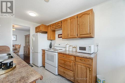 511 - 15 Kensington Road, Brampton, ON - Indoor Photo Showing Kitchen With Double Sink