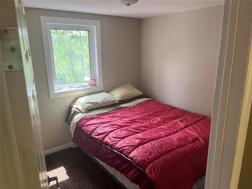 Swan River, Manitoba - Indoor Photo Showing Bedroom