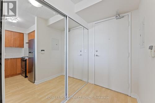 1712 - 36 Lee Centre Drive, Toronto, ON - Indoor Photo Showing Other Room