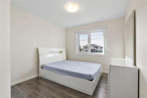 1 Arthur Fiola Place, Ste Anne, MB - Indoor Photo Showing Bedroom