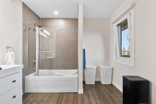 1 Arthur Fiola Place, Ste Anne, MB - Indoor Photo Showing Bathroom