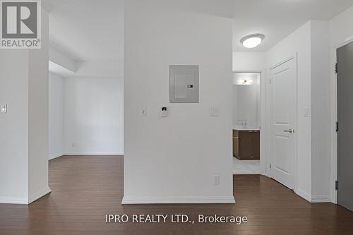 413 - 35 Hayden Street, Toronto, ON - Indoor Photo Showing Other Room