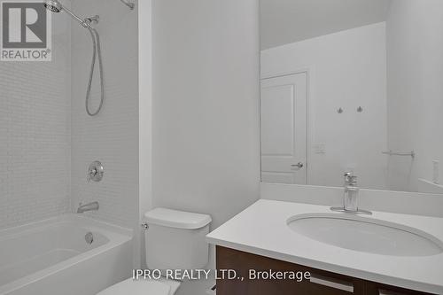 413 - 35 Hayden Street, Toronto, ON - Indoor Photo Showing Bathroom