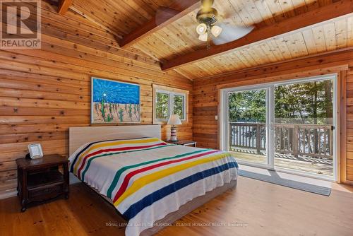 215 Crane Lake Way, The Archipelago, ON - Indoor Photo Showing Bedroom