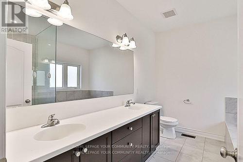 222 Butternut Ridge Trail, Aurora, ON - Indoor Photo Showing Bathroom