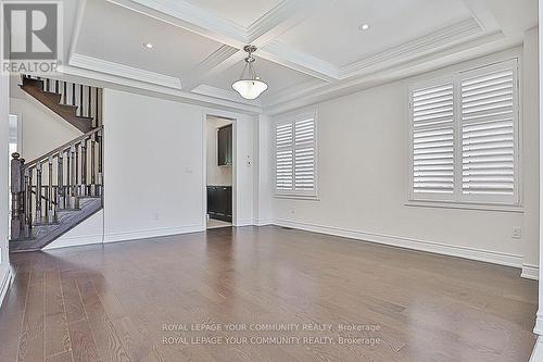 222 Butternut Ridge Trail, Aurora, ON - Indoor Photo Showing Other Room