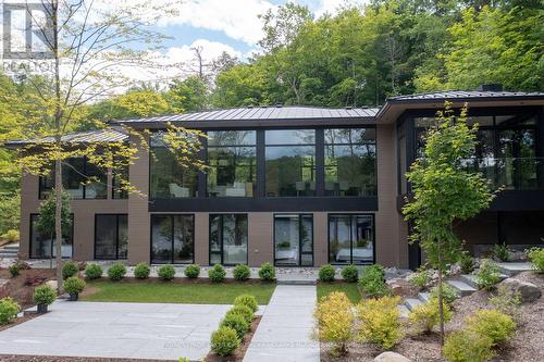 3 - 3864 Highway 118 W, Muskoka Lakes, ON - Outdoor With Facade