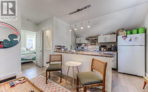 45 Princess Street E, Waterloo, ON - Indoor Photo Showing Kitchen