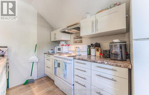 45 Princess Street E, Waterloo, ON - Indoor Photo Showing Kitchen