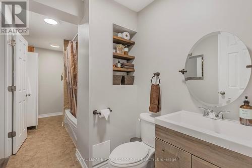 1177 Ewing Crescent, Mississauga, ON - Indoor Photo Showing Bathroom