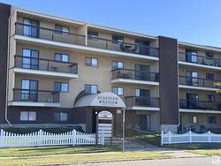 #103 10511 19 AV NW  Edmonton, AB T6T 5S8