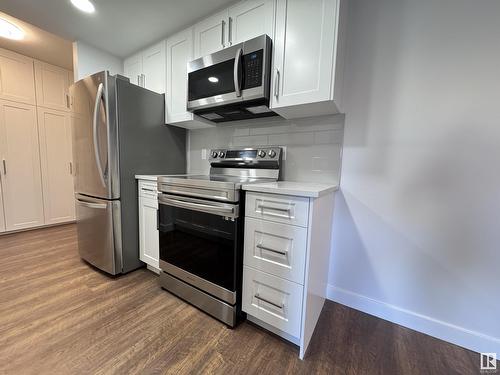 #103 10511 19 Av Nw, Edmonton, AB - Indoor Photo Showing Kitchen