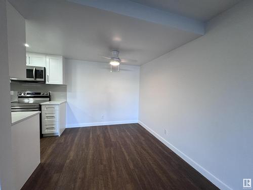 #103 10511 19 Av Nw, Edmonton, AB - Indoor Photo Showing Kitchen